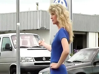 Amateur MILF From Germany Deep Throating in Outdoor Session