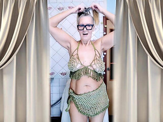 Hot Housewife Lukerya. Fun Flirting.