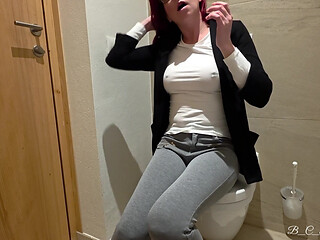My boss just won't stop flirting... Nobody should see what happens in the office toilet