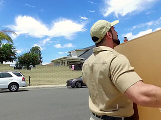 Transangels - the Surprise Package - Jaxton Wheeler, Kayleigh Coxx