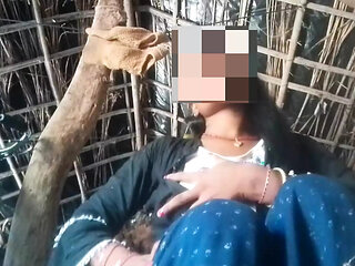 Indian masturbate in oman by finger the pussy