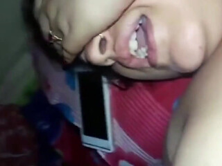Bhabhi Moaning Loud and Cum Outside the Pussy