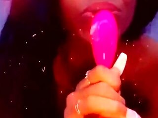 Jordy Love sucking & fucking her toys