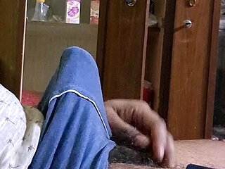 hairyhunk feel horny playfun