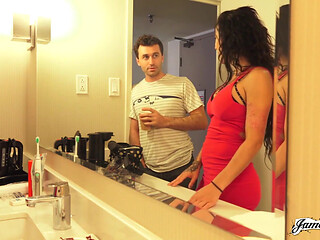 Heidi Van Horny swallows cum from James Deen