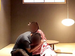 Schoolgirl Yukkyandmaimai cosplays a popular character and gets wild in a Japanese-style room