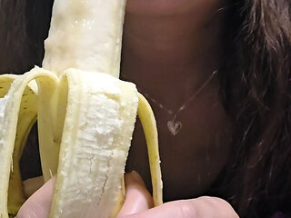 This Is How to Suck a Banana Erotically