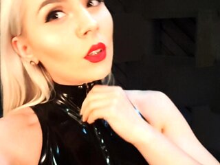Milf blonde hardcore cumshot