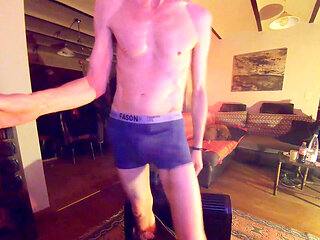 Intense handjob leading to a big finish for Nos2767