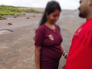 Turister Bhabhi Girl Hamari Ghar Wale Pahad Par Ghoom Aaye, Maine Usko Mere Ghar Le Gaya Aur Uski Gand Par Li - Indian Desi Bhabhi Xxx