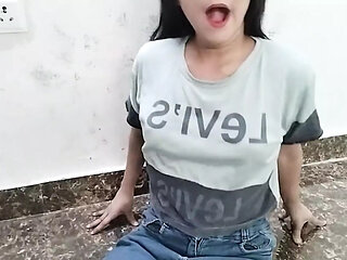 School girl ki tight pussy ke sath jabar dast sex