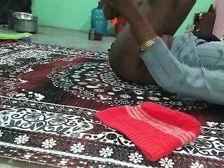 Desi Girlfriend Stepmom Fucks For Cash - Hindi Audio Bathroom Sex