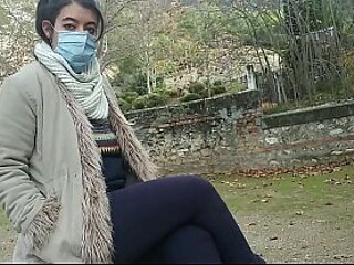 RISKY BLOWJOB IN THE STREET PUBLIC PARK