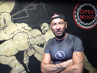 Randi fucked bareback by the Latino pornstar Viktor Rom