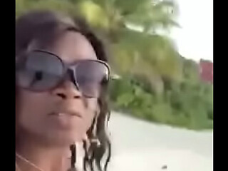 JOGGING &Agrave_ LA PLAGE