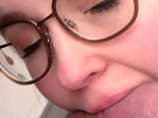 Bitch Sucks Handyman