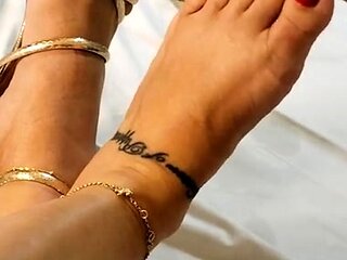 Amateur blondie solo anal masturbation