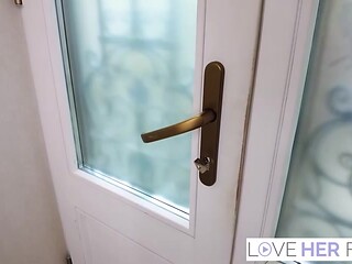 Junoesque Veronica Leal at lesbian porn
