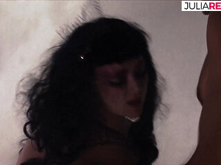 Horny Slut Gets a Load of Cum in Her Cunt