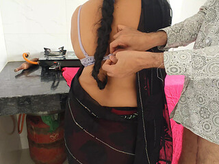Desi bhabi ki kitchen me chudai video with brother in law