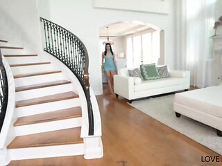 Penelope Woods Flaunts Her Stunning Feet And Smooth Pussy