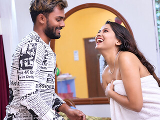 Sauteli bahan ne mujhe towel hata ke boobs dikhaya phir maine daba ke chod diya