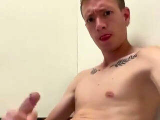 Felipe Quintana Masturbating Until He Gets His Milk