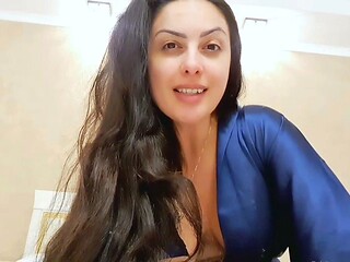 NOAPTE BUNA MY DEVOTEE GOOD BOYS GET TO KISS MY TOES BAD