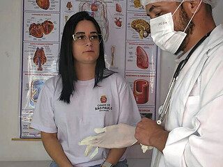 18 Year Old Student Has Her First Gynecologist Appointment