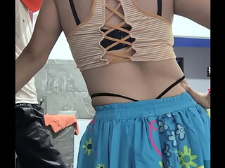 Big cock!! My fantasy is to fuck my stepsister. I masturbate after seeing her in a sexy skirt.
