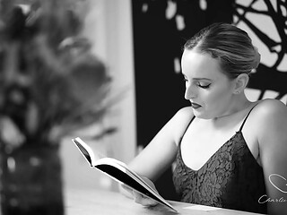 Charlie Forde Got Her Cunt Eaten By Amber Moore As She Reads!
