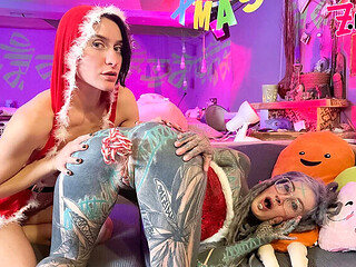 Happy Xmas Anal Threesome with Anuskatzz, Miss Flora, and Lily Lu