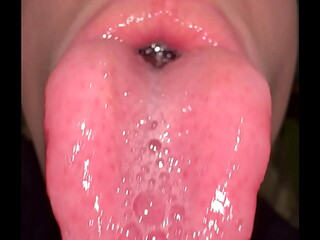 Dommylips slutface sticking out sexy tongue