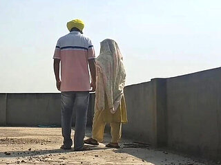 Punjabi Sardarni Hot Blowjob & Deep Throat with Desi Boy Jaggi - Intimate Homemade Romance