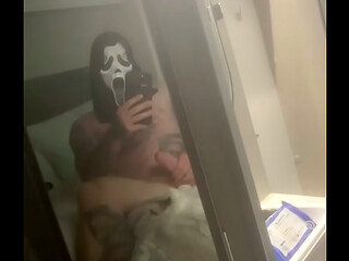 Ghostface jerking solo