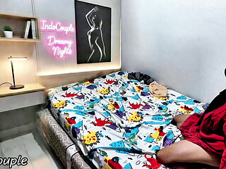 Aku mergoki adik berhijabku lagi bosan di kamarnya aku muasin dia dengan senang hati .crot di dalam memeknya