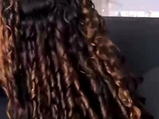 COMI A GAROTA SAFADA SEM CAMISINHA E GOZEI DENTRO DA PUTA.