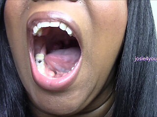 Naked Lips Mouth Play HD