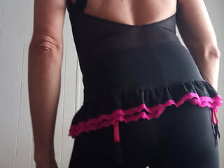 Lady dancing in black.