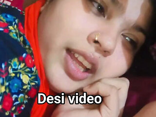 Hot Masti in Bedroom