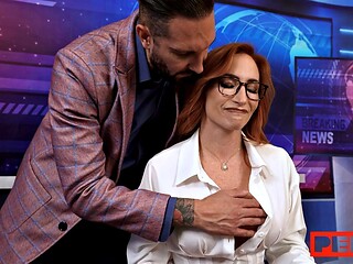 Sophia Locke Milf Cumshot