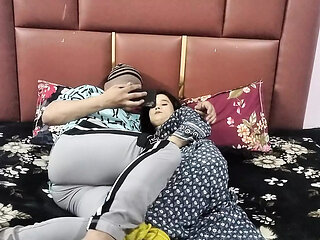 Step sister Xvideo dekh rahi ne pel diya