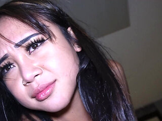 Authentic, Raw Session with Natural Beauty Suki