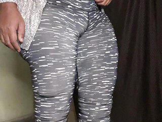 big ass showing clwavage porn video  big boobs tight cross dresser
