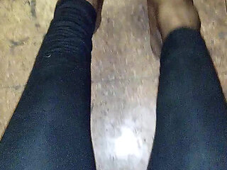 Would you jackoff on my pretty feet? Foot fetish