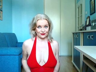 Kinky mom Misses_jenny gets wild when she's home alone