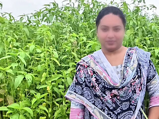 I took the beautiful village girl to the jute field and fucked her.