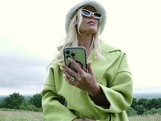 Luke Hardy fucked long-haired milf in cowgirl and reverse cowgirl poses