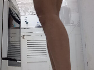 Very horny, I ended up dancing and came a lot scene 01