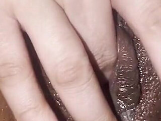 Amateur Couple's Romantic Morning with Creampie Bliss Juicy and Funn